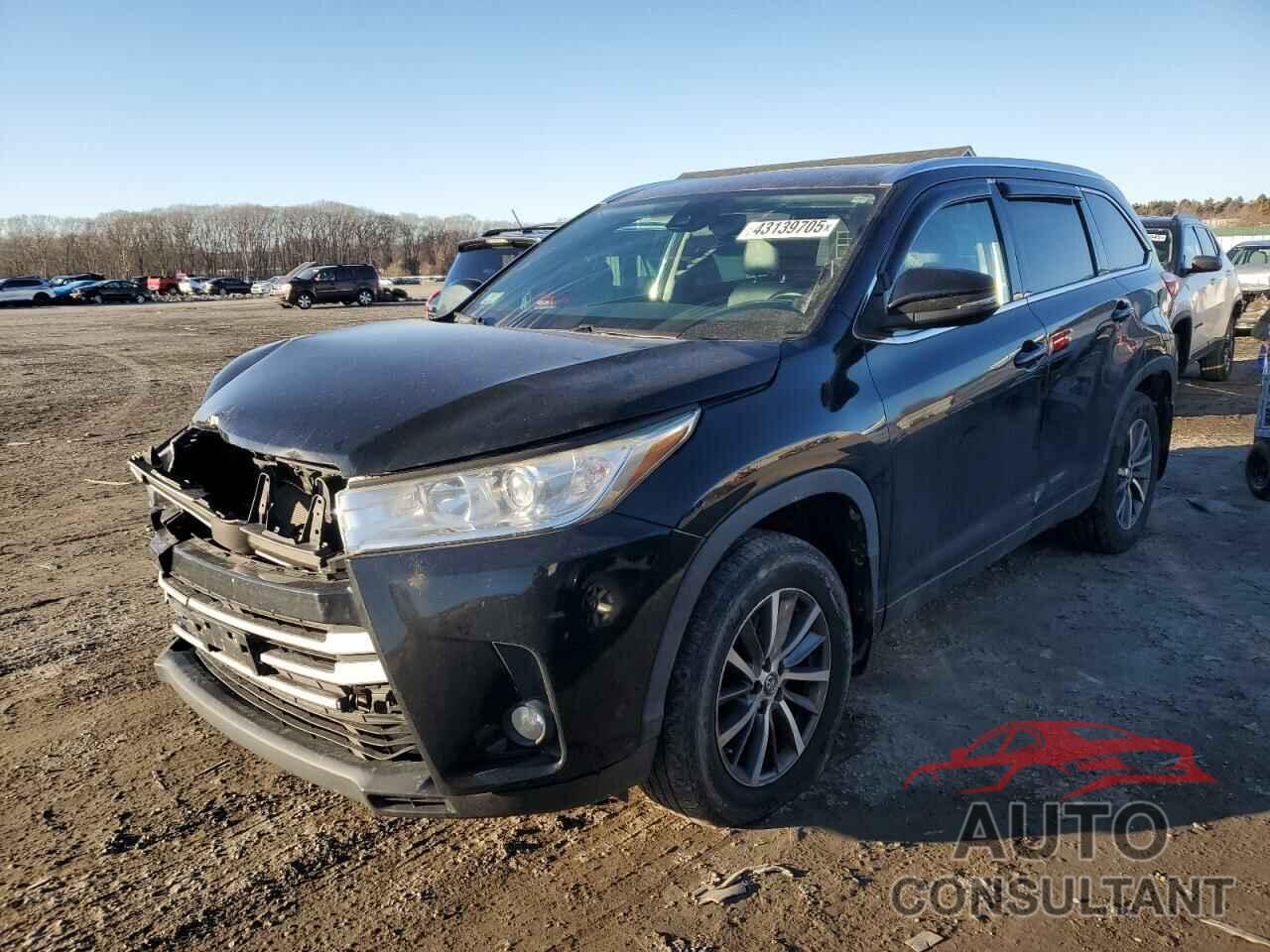 TOYOTA HIGHLANDER 2018 - 5TDJZRFH0JS539891