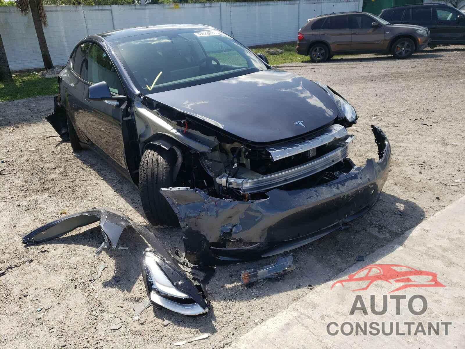 TESLA MODEL Y 2021 - 5YJYGDEE4MF088178