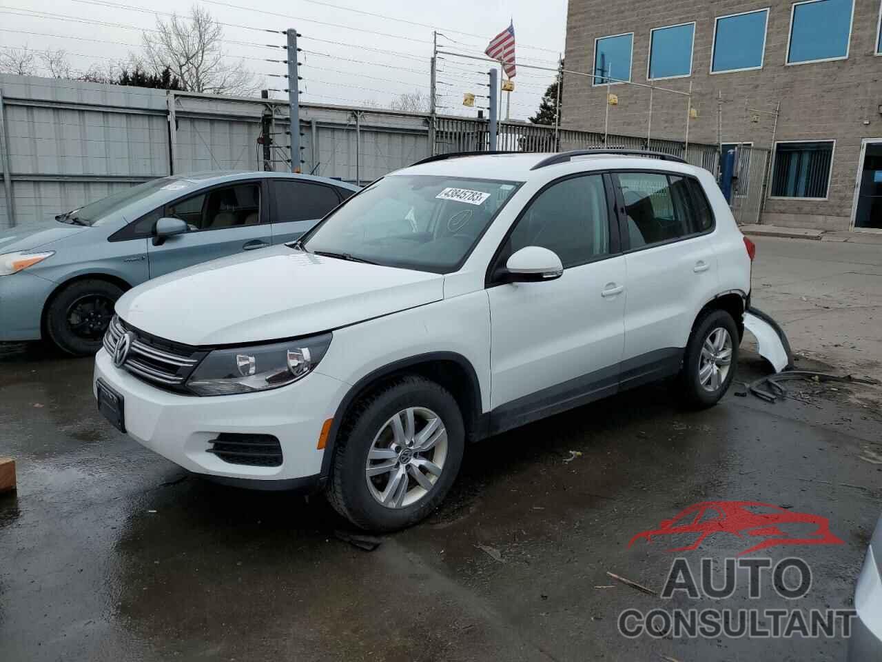 VOLKSWAGEN TIGUAN 2017 - WVGBV7AX7HK039324