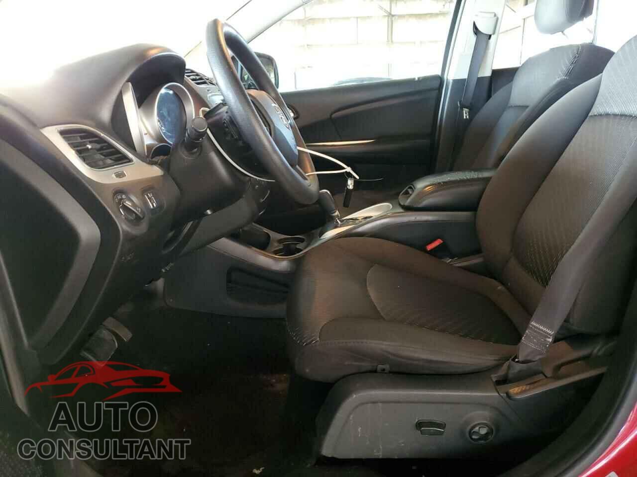 DODGE JOURNEY 2015 - 3C4PDCBB1FT710829
