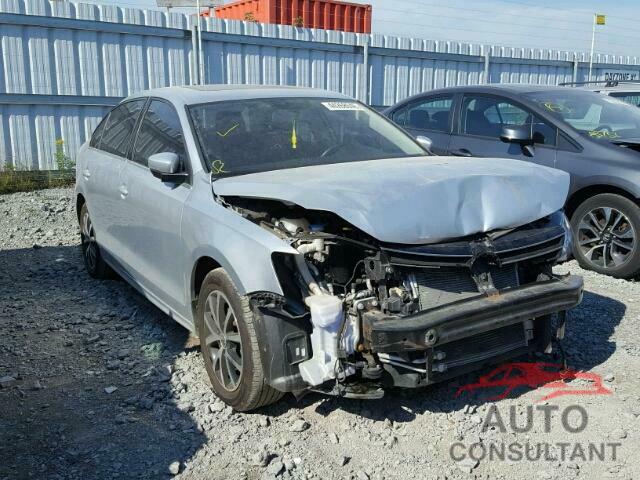 VOLKSWAGEN JETTA 2015 - 3VWDA7AJ8FM218124
