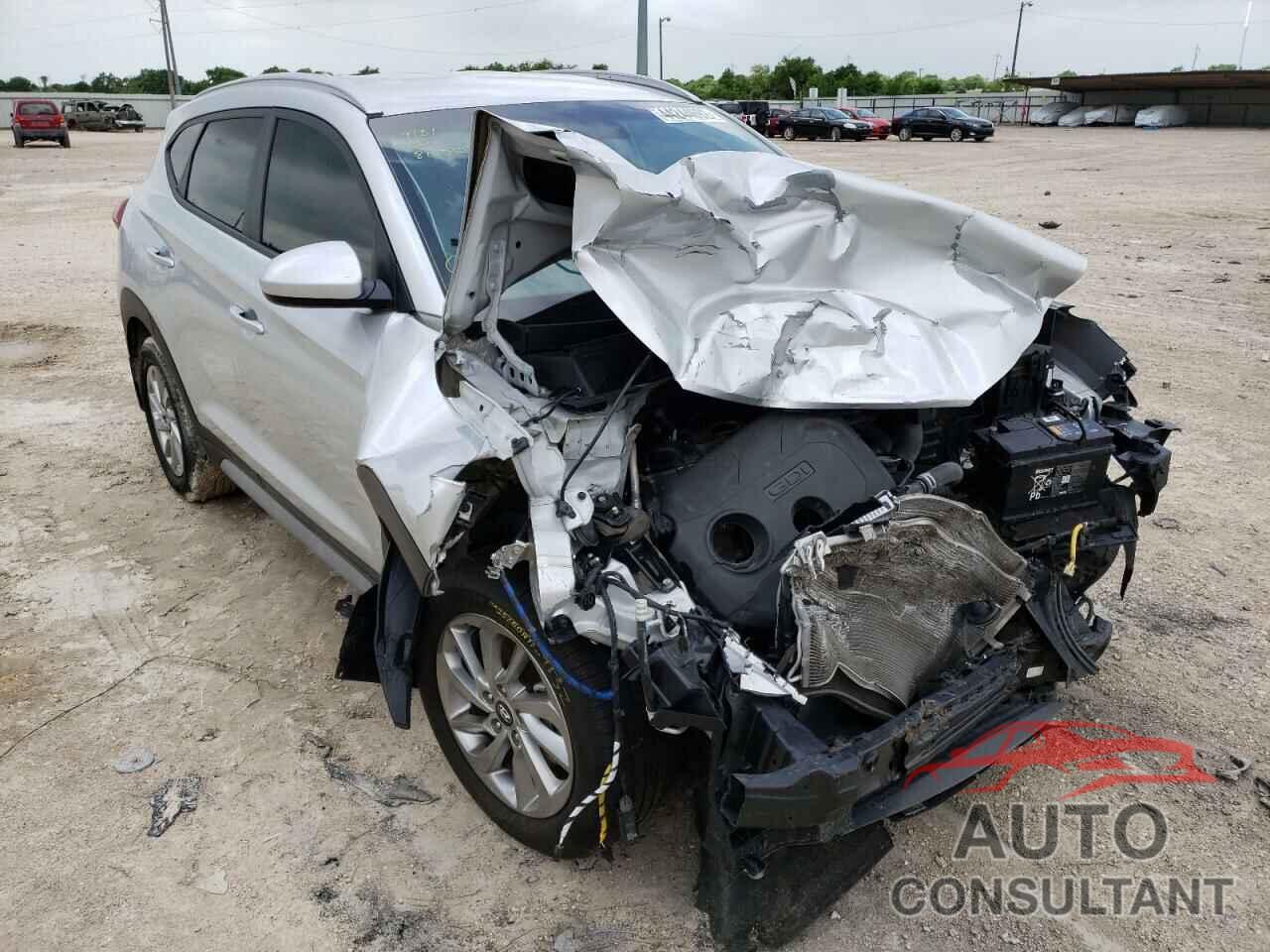HYUNDAI TUCSON 2018 - KM8J33A43JU803907