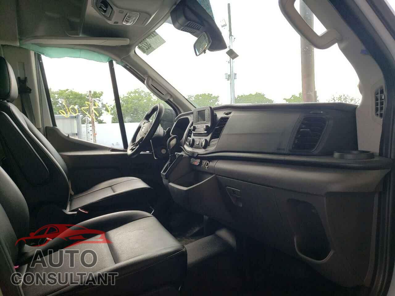 FORD TRANSIT CO 2020 - 1FBAX2C81LKA35981