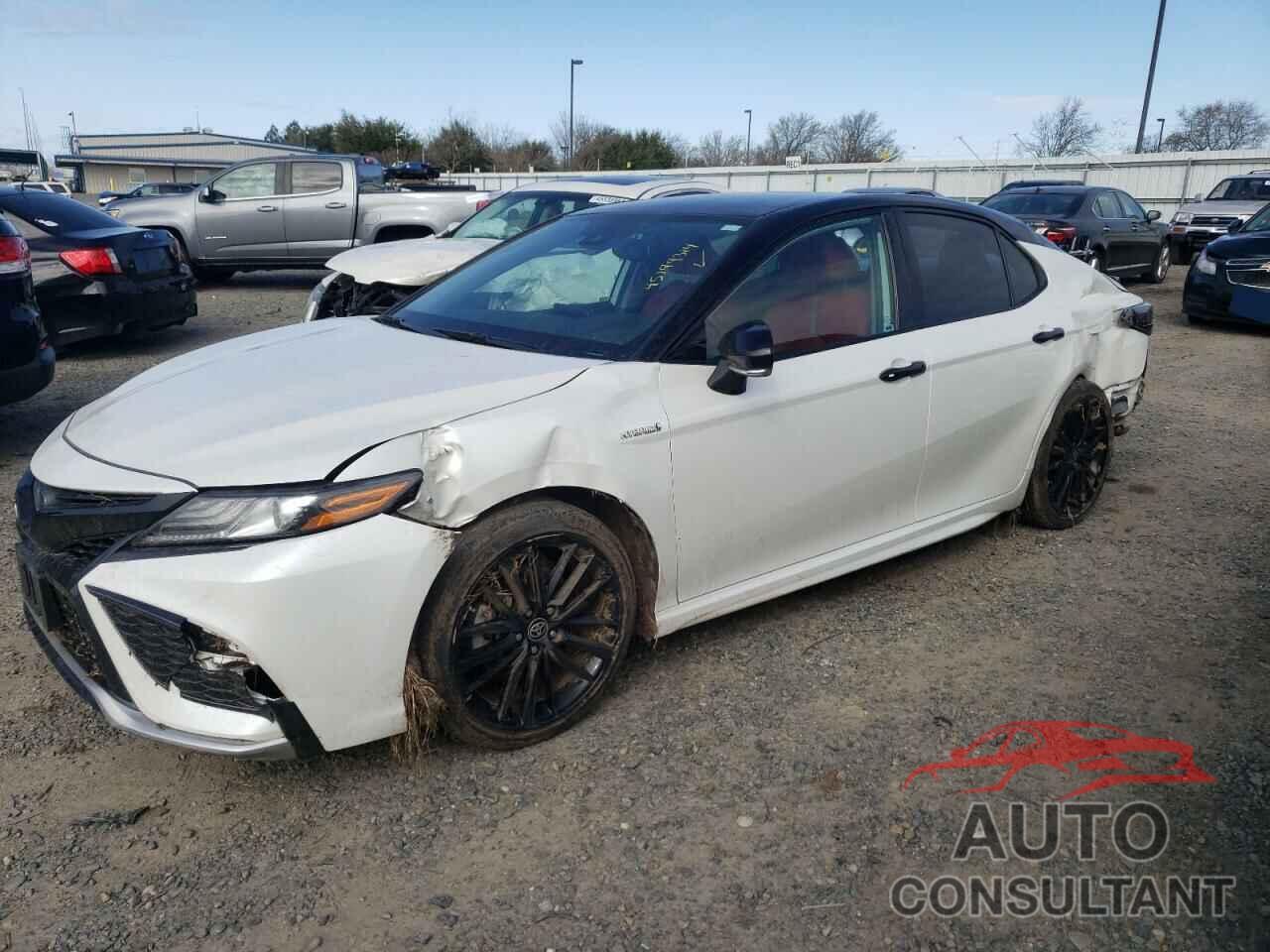 TOYOTA CAMRY 2021 - 4T1K31AK8MU021159
