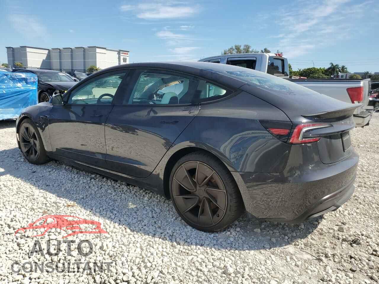 TESLA MODEL 3 2024 - 5YJ3E1ET3RF836570