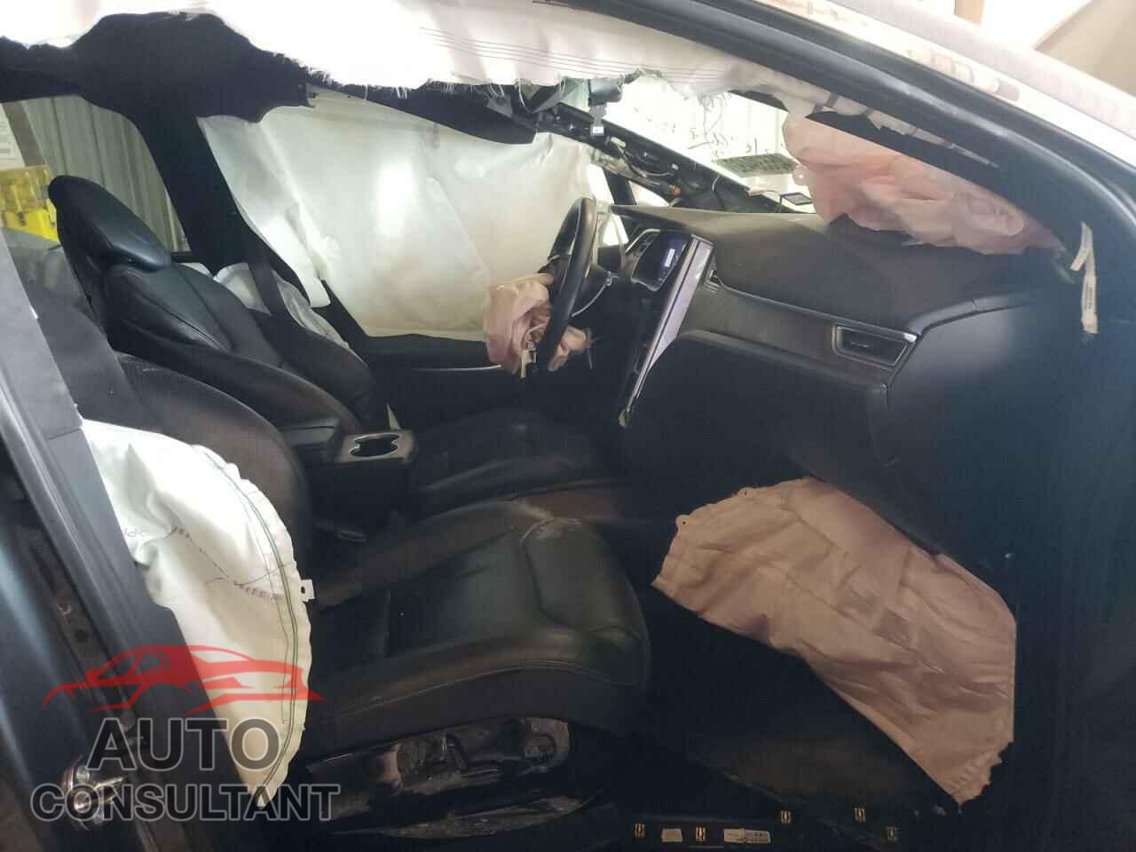TESLA MODEL X 2017 - 5YJXCBE20HF041477