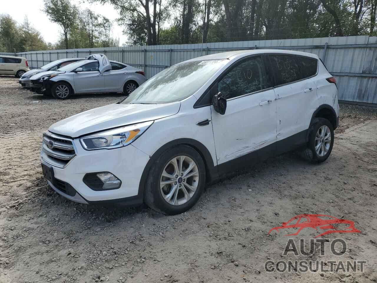 FORD ESCAPE 2017 - 1FMCU0GD9HUB81271