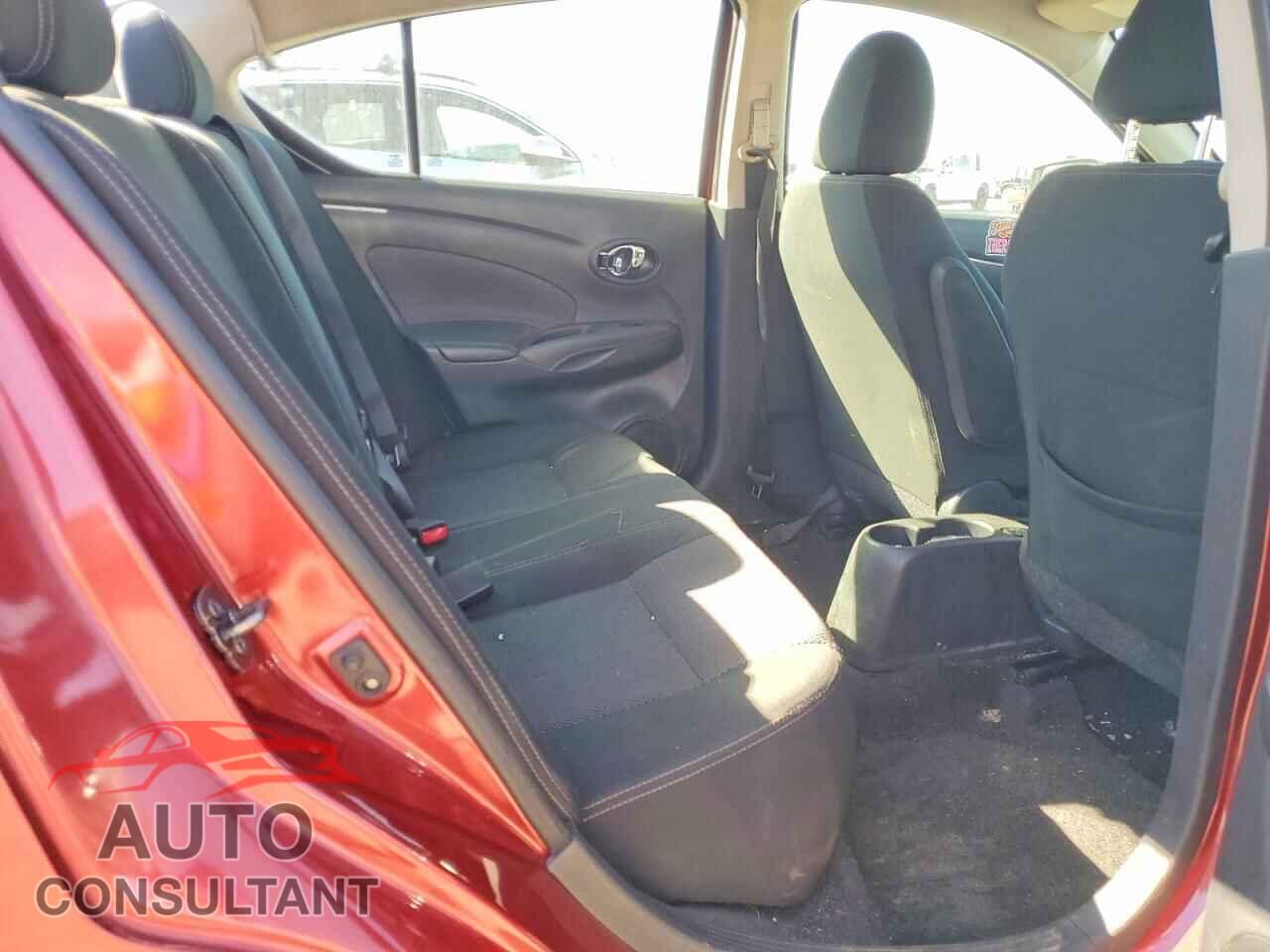NISSAN VERSA 2019 - 3N1CN7AP3KL875861