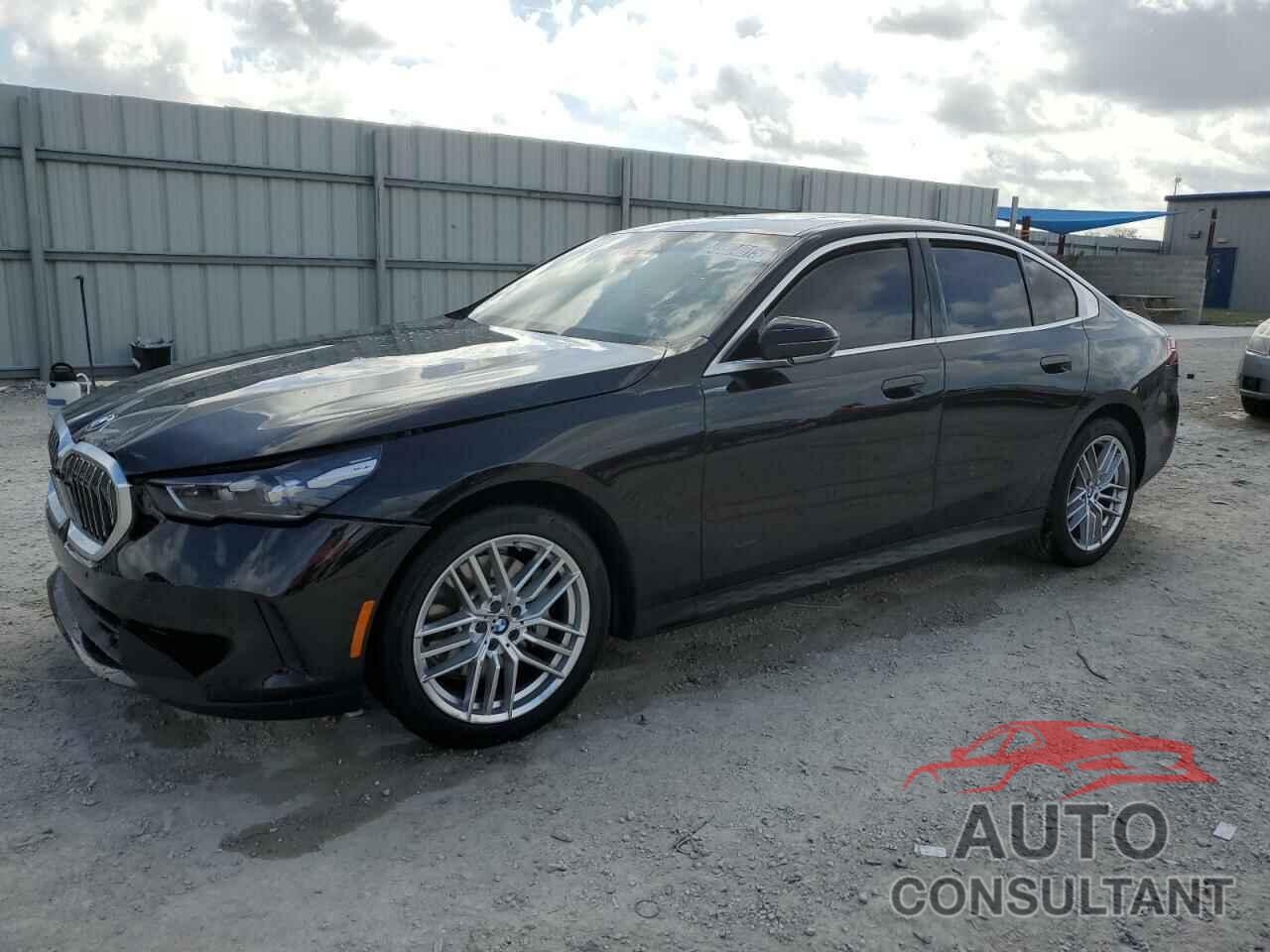 BMW 5 SERIES 2025 - WBA43FJ07SCT71228