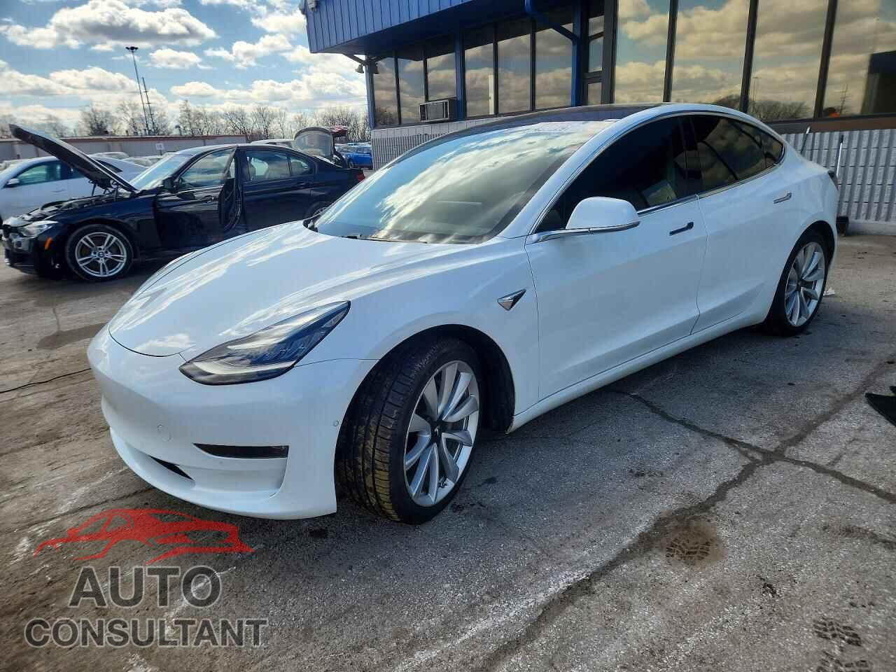 TESLA MODEL 3 2018 - 5YJ3E1EA5JF049803