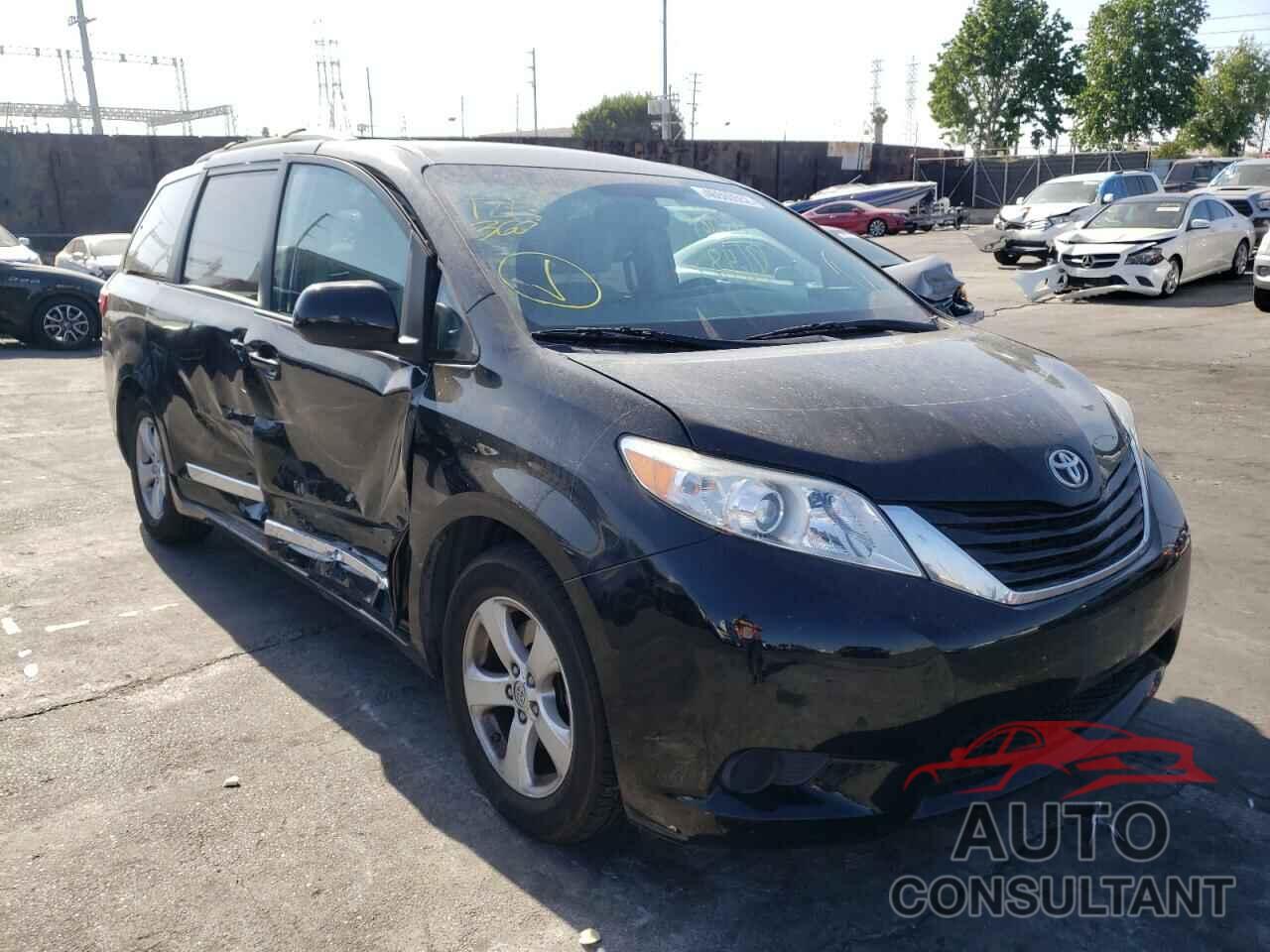 TOYOTA SIENNA 2017 - 5TDKZ3DC2HS817385