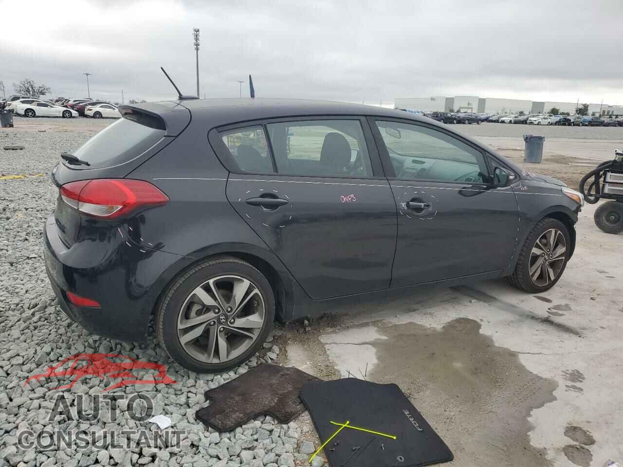 KIA FORTE 2017 - KNAFK5A80H5699440