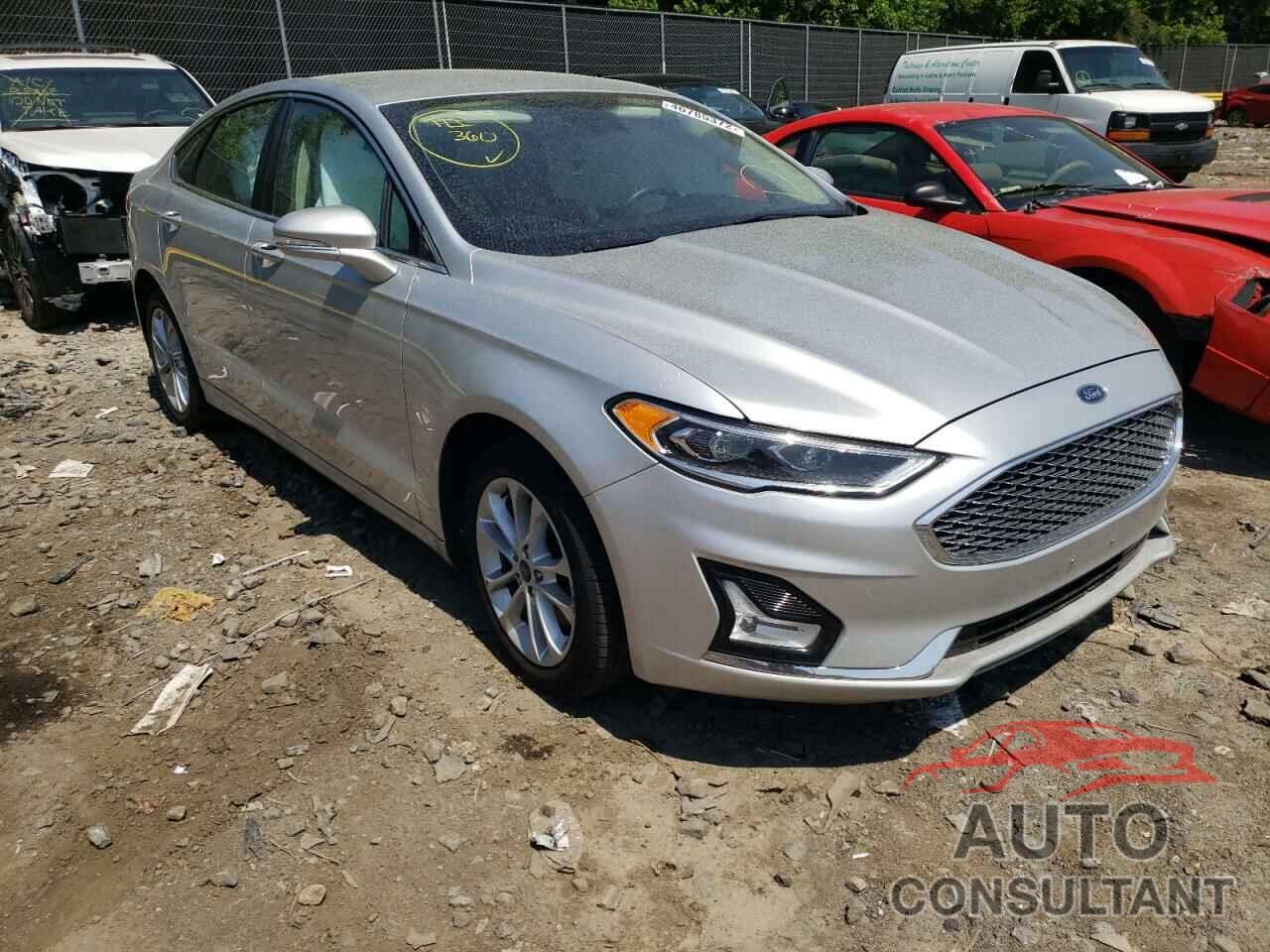 FORD FUSION 2019 - 3FA6P0SU6KR110677