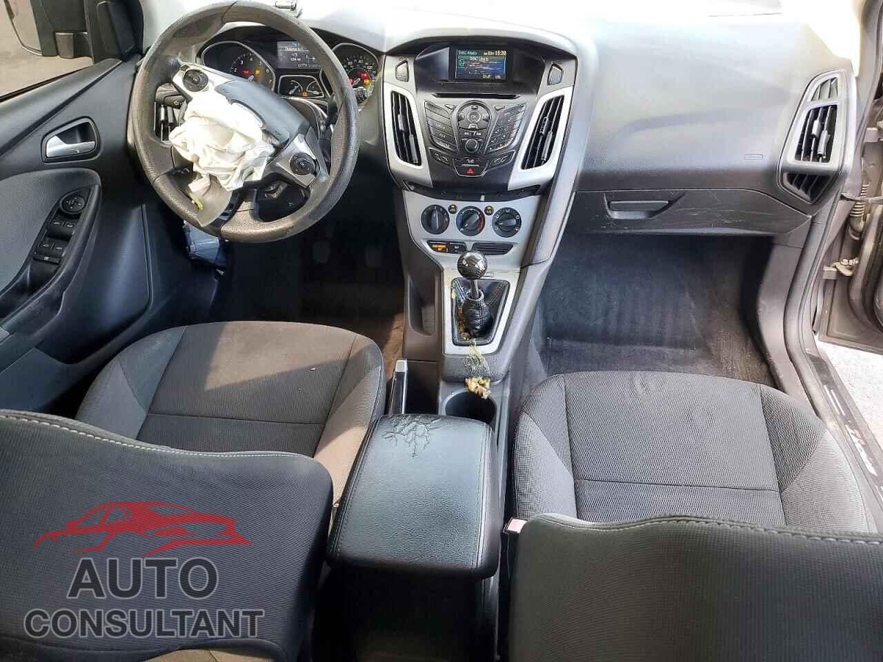 FORD FOCUS 2012 - 1FAHP3K24CL277032