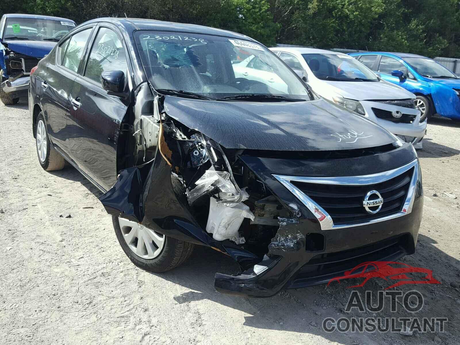 NISSAN VERSA 2017 - 3N1CN7AP0HL820129