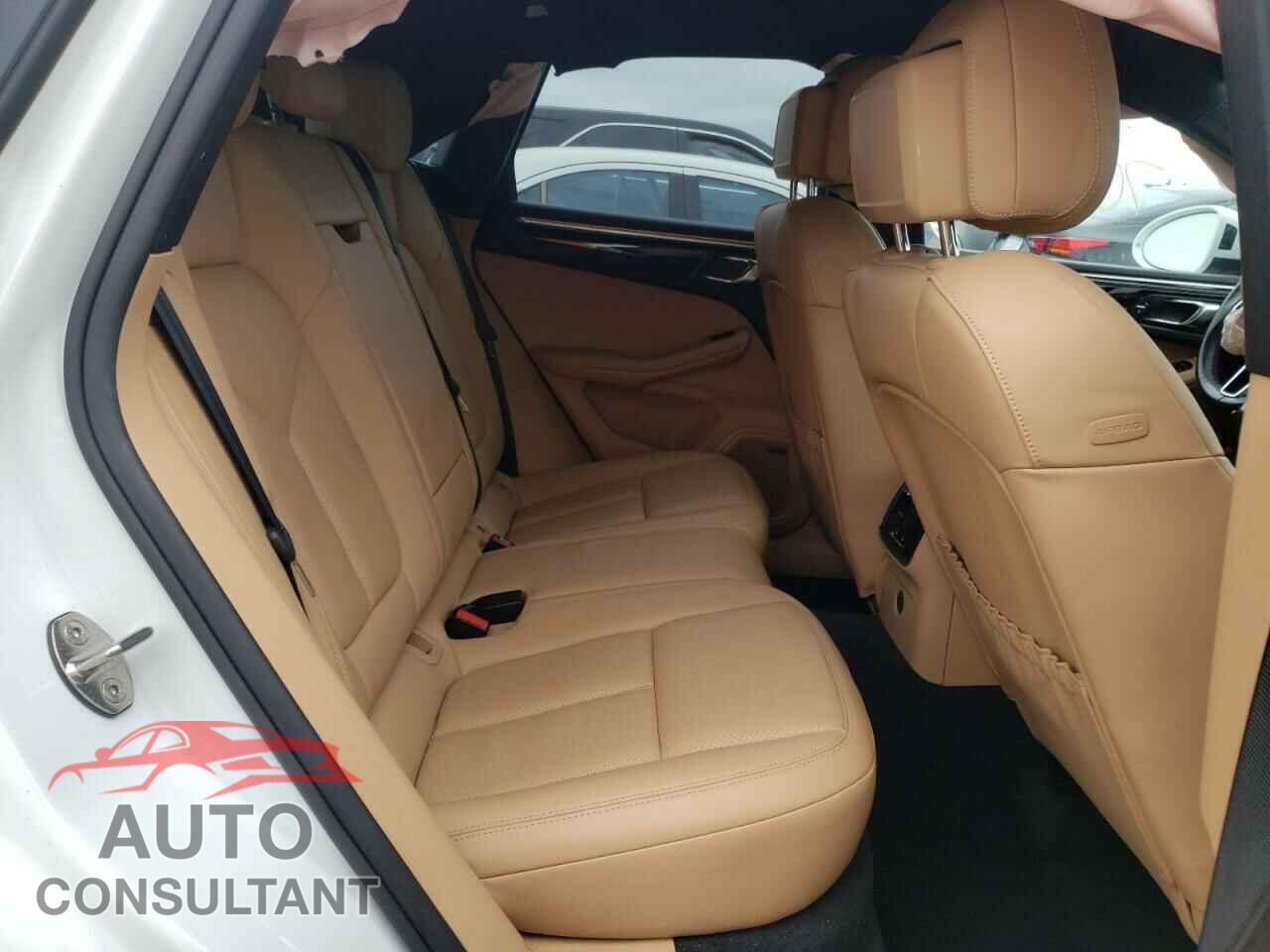 PORSCHE MACAN 2018 - WP1AB2A58JLB30255
