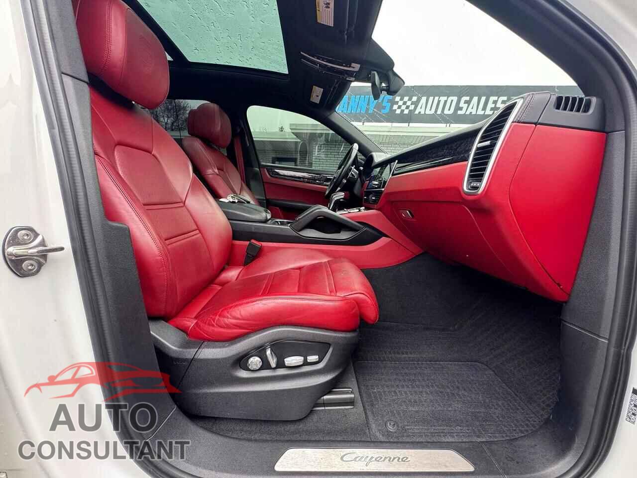 PORSCHE CAYENNE 2019 - WP1AA2AY6KDA03660