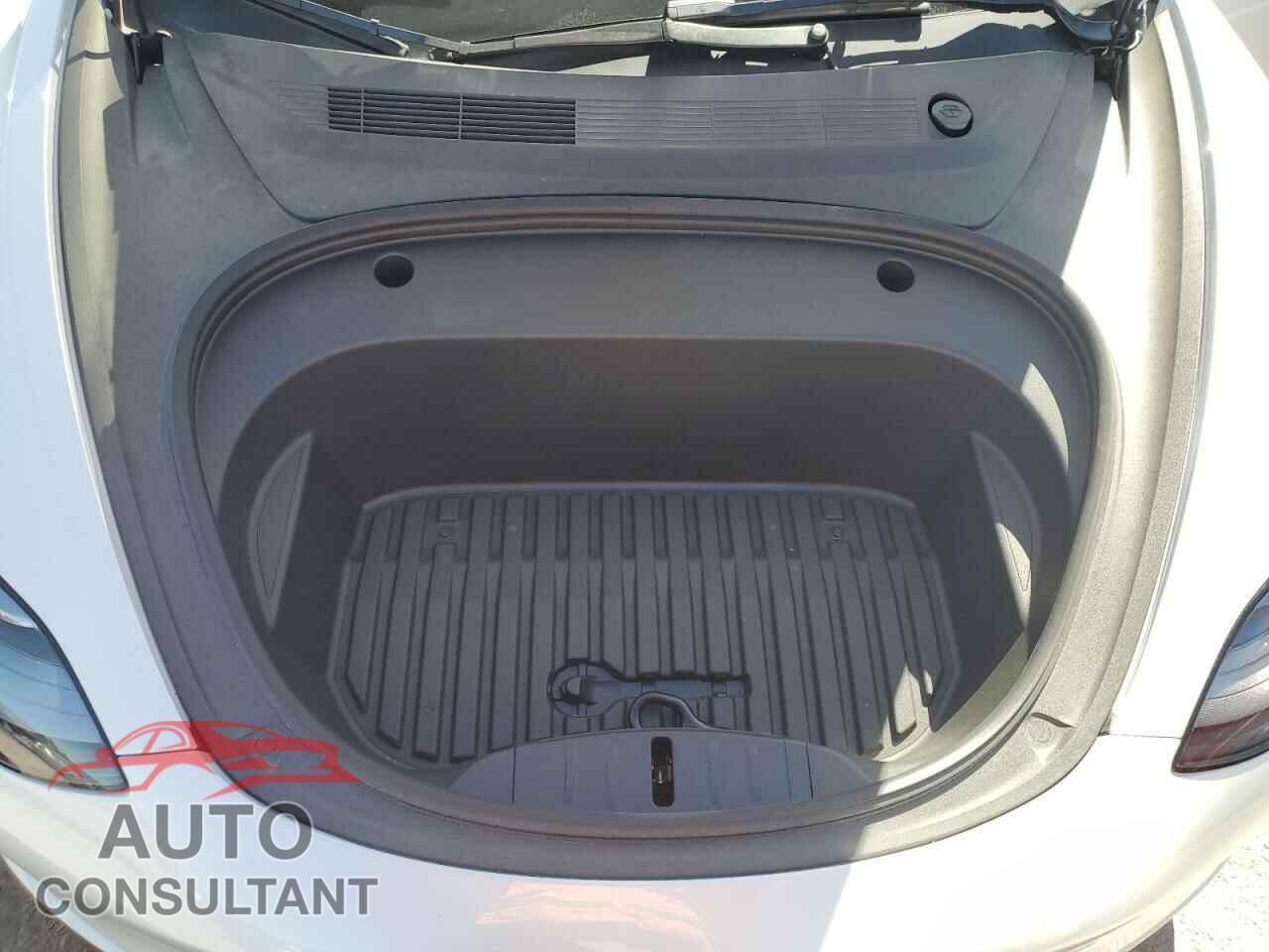 TESLA MODEL 3 2023 - 5YJ3E1EA0PF498864