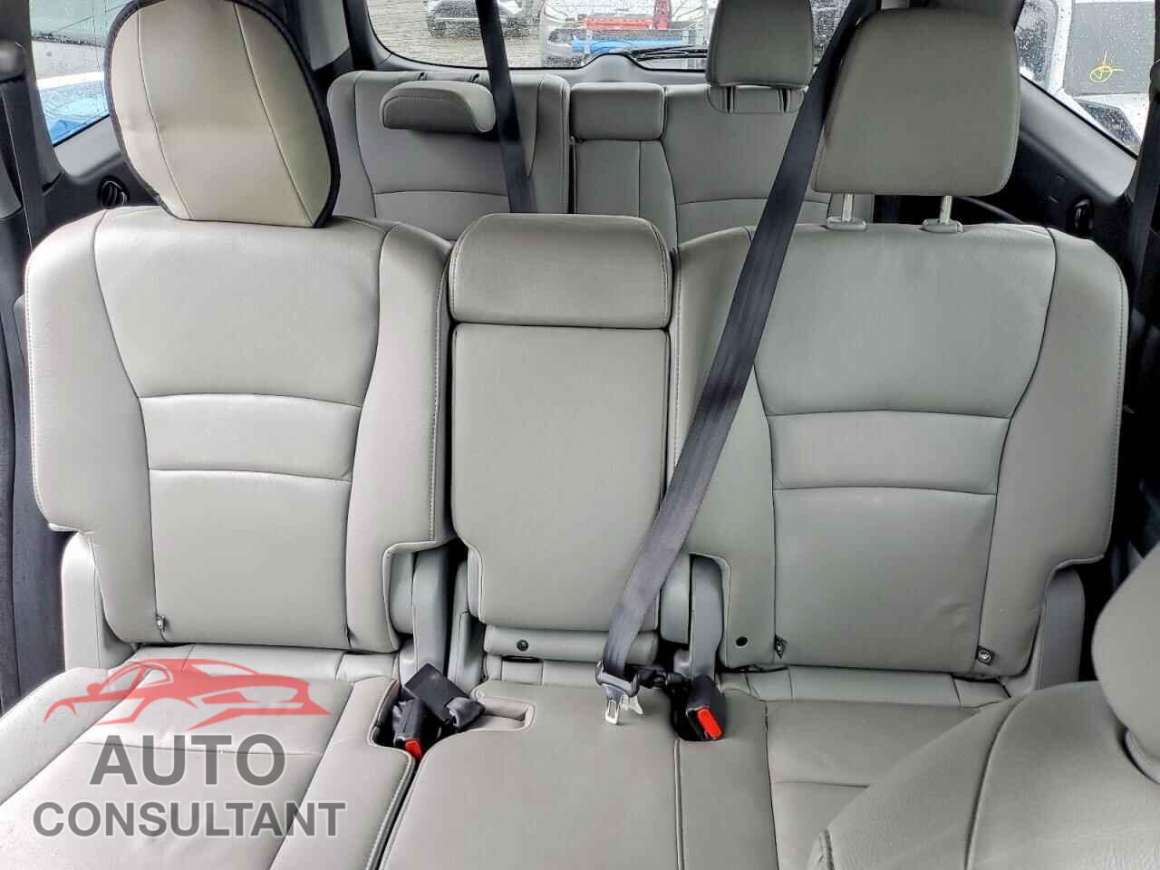 HONDA PILOT 2016 - 5FNYF6H65GB036307