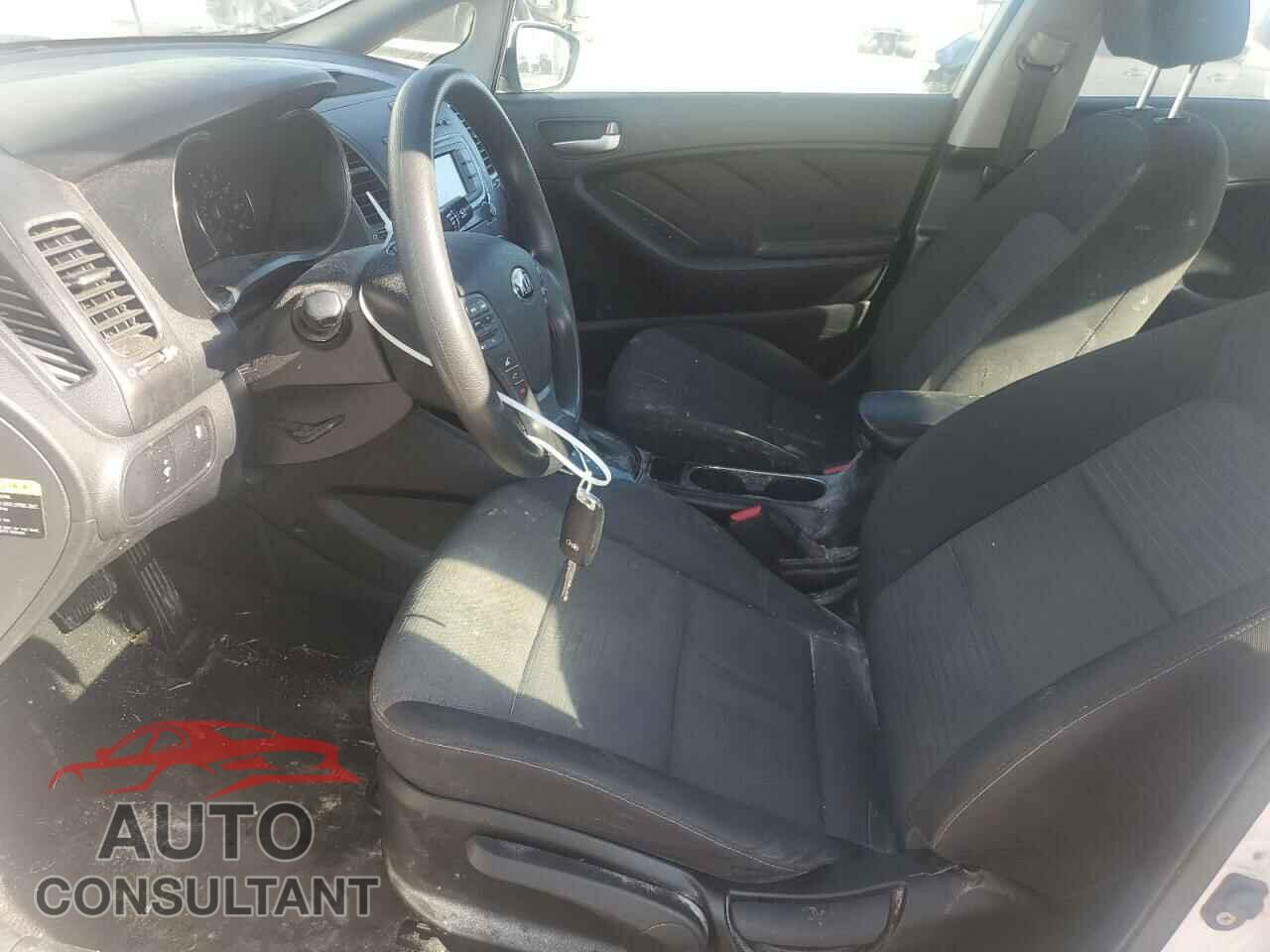KIA FORTE 2017 - 3KPFL4A76HE019093