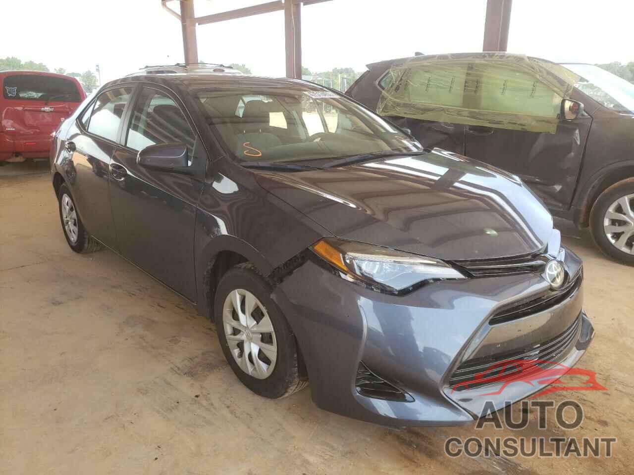 TOYOTA COROLLA 2018 - 5YFBURHE8JP851827