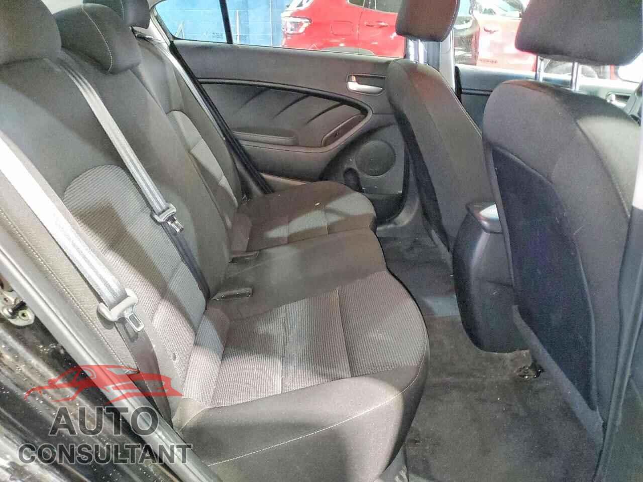 KIA FORTE 2017 - 3KPFK4A76HE143500