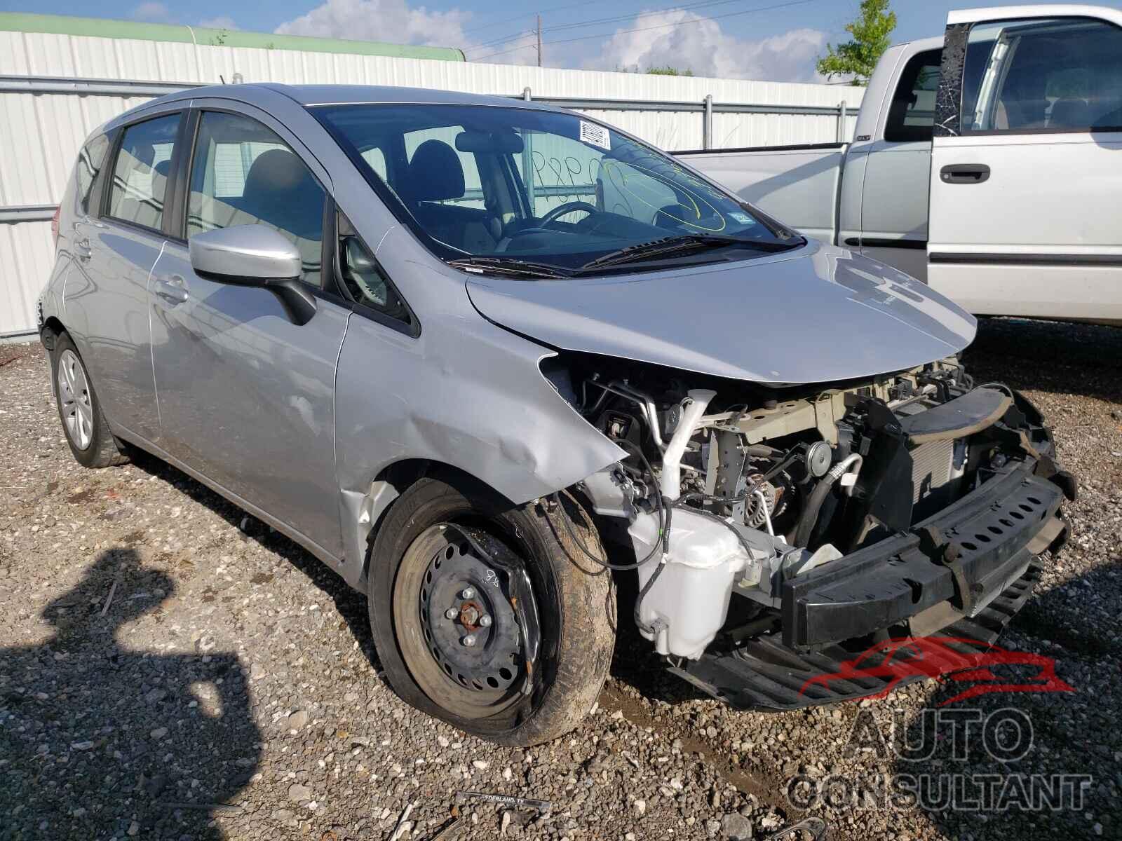 NISSAN VERSA 2018 - 3N1CE2CP3JL367274