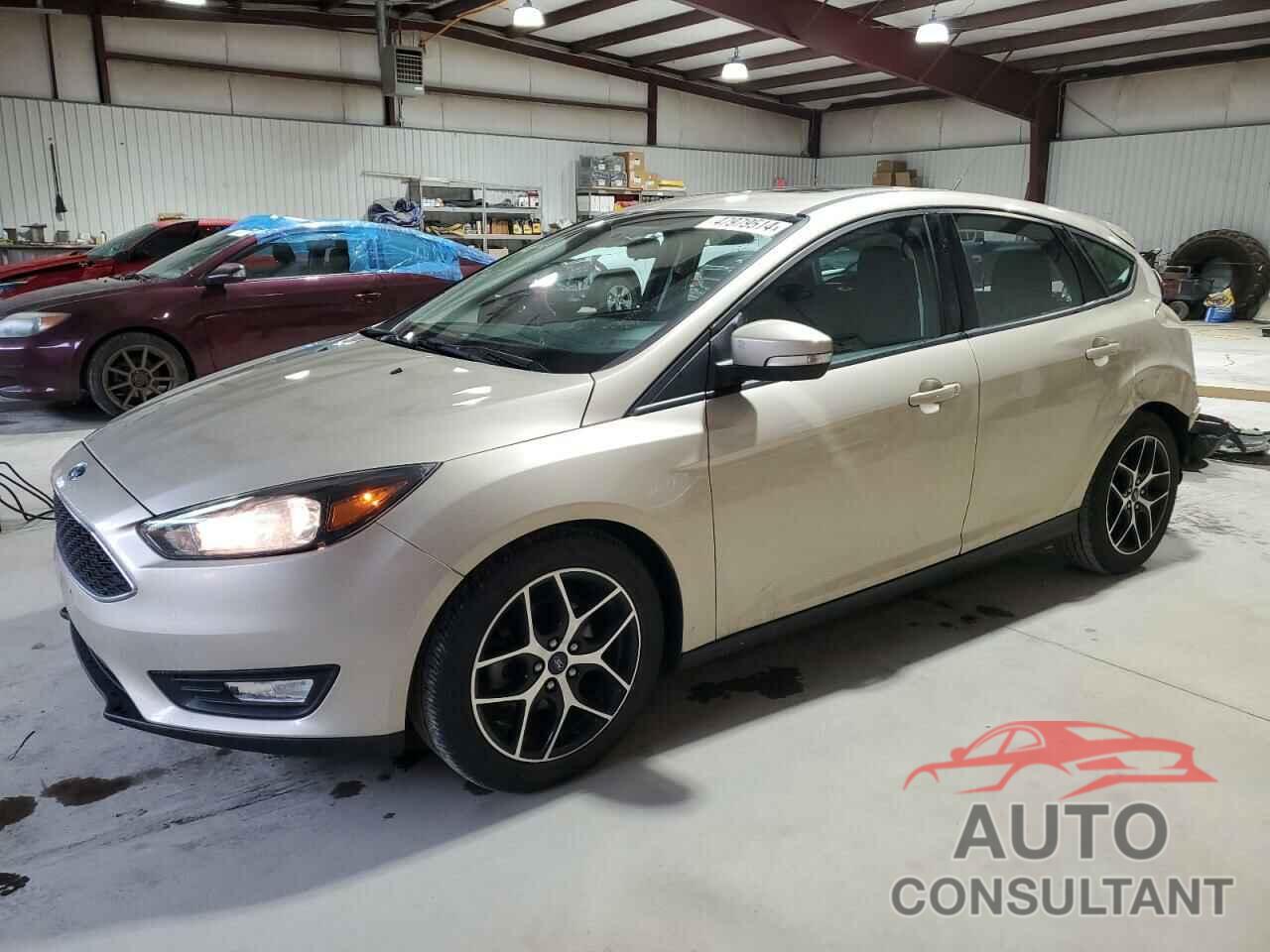 FORD FOCUS 2018 - 1FADP3M23JL215145