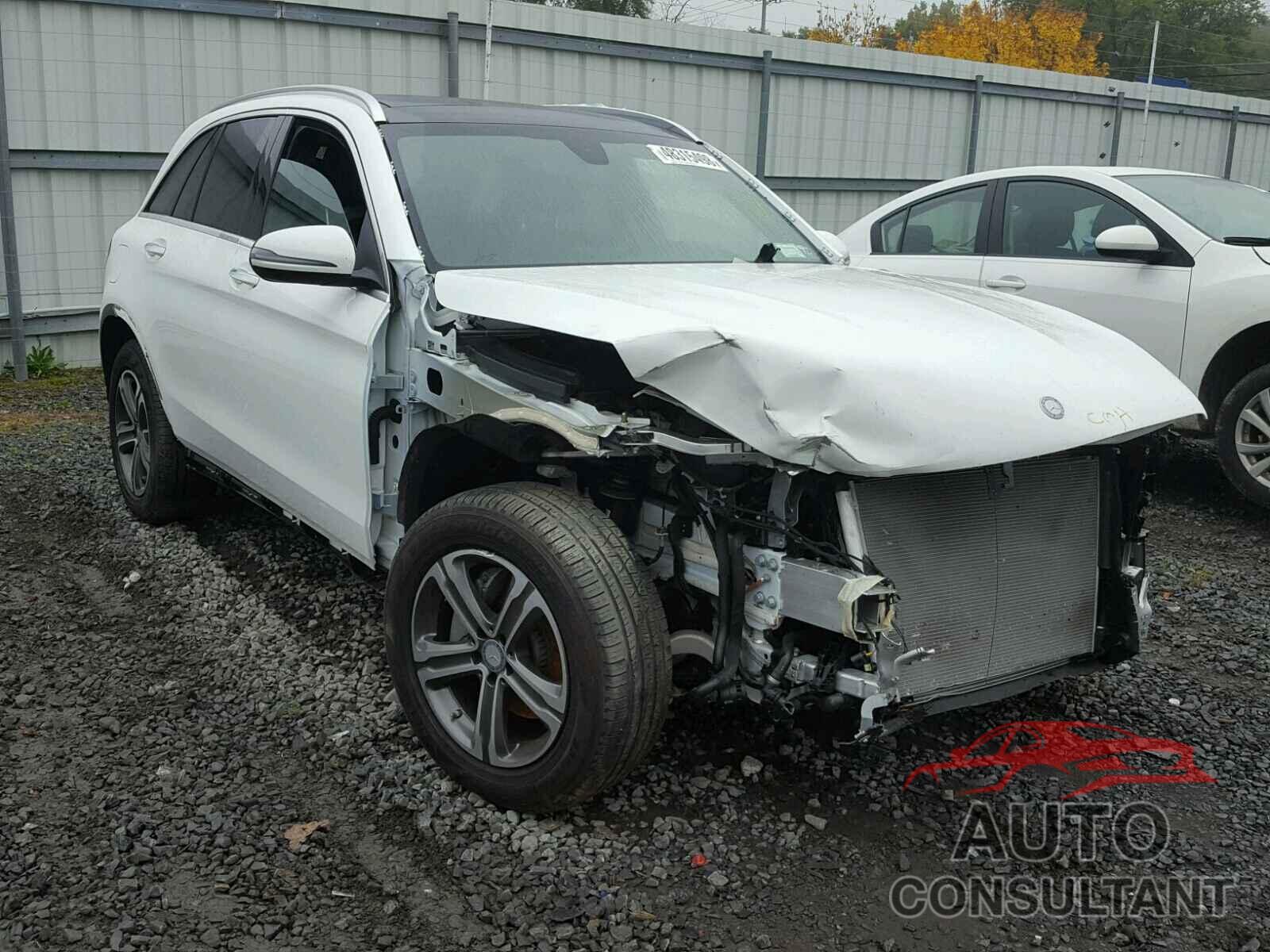 MERCEDES-BENZ GLC 300 4MATIC 2017 - WDC0G4KB1HF122600