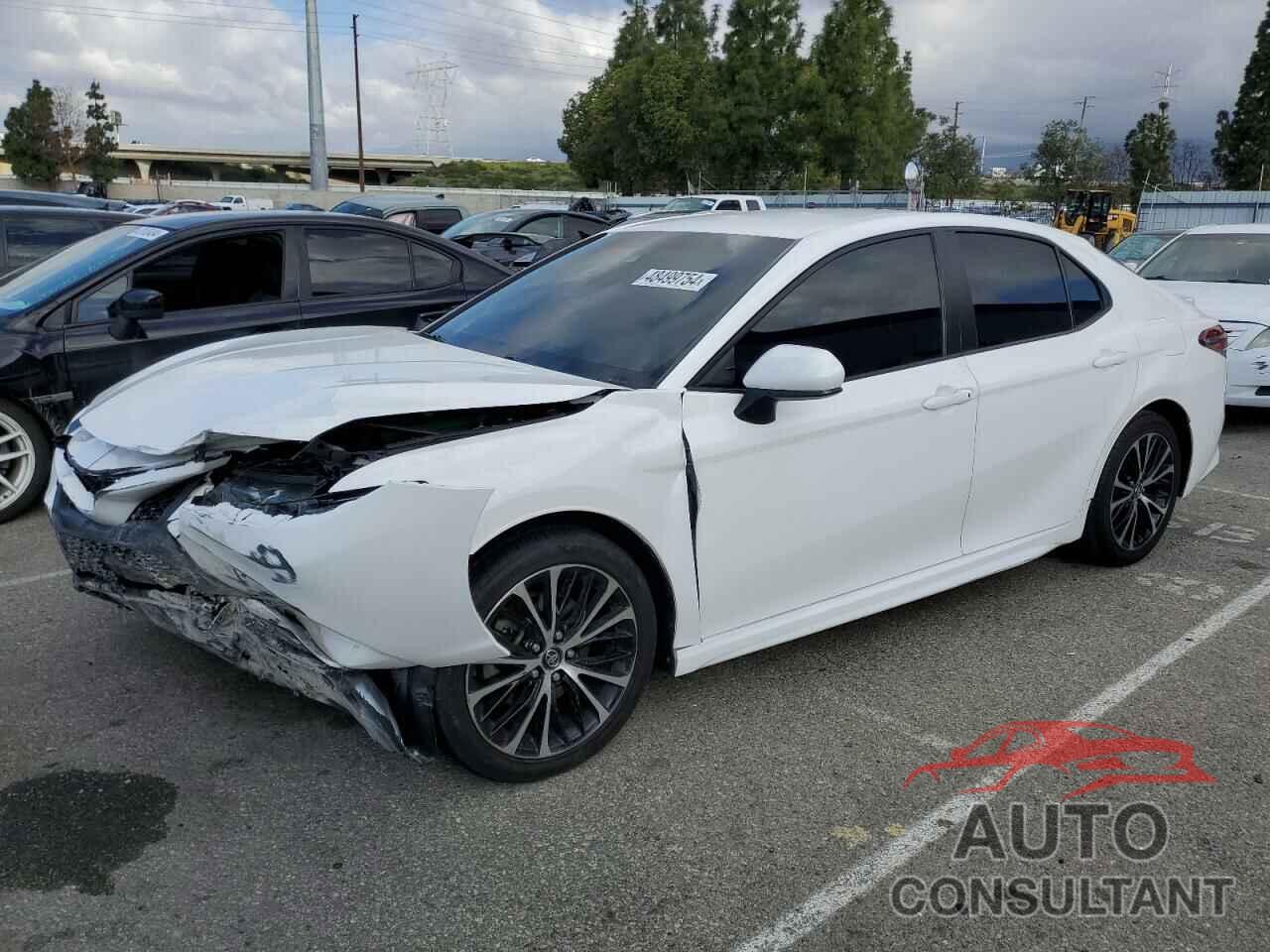 TOYOTA CAMRY 2018 - 4T1B11HK8JU158223