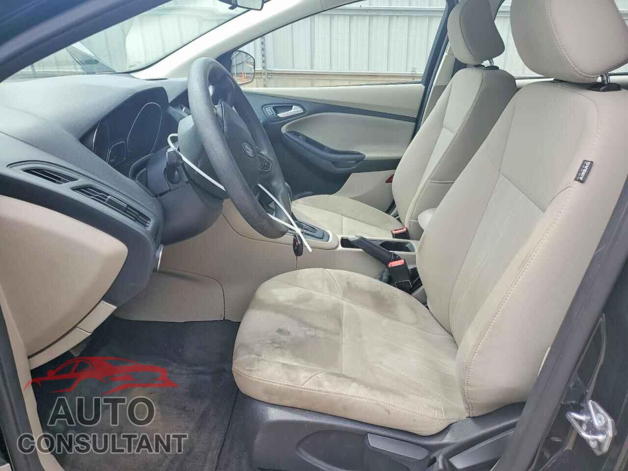 FORD FOCUS 2017 - 1FADP3K27HL251465