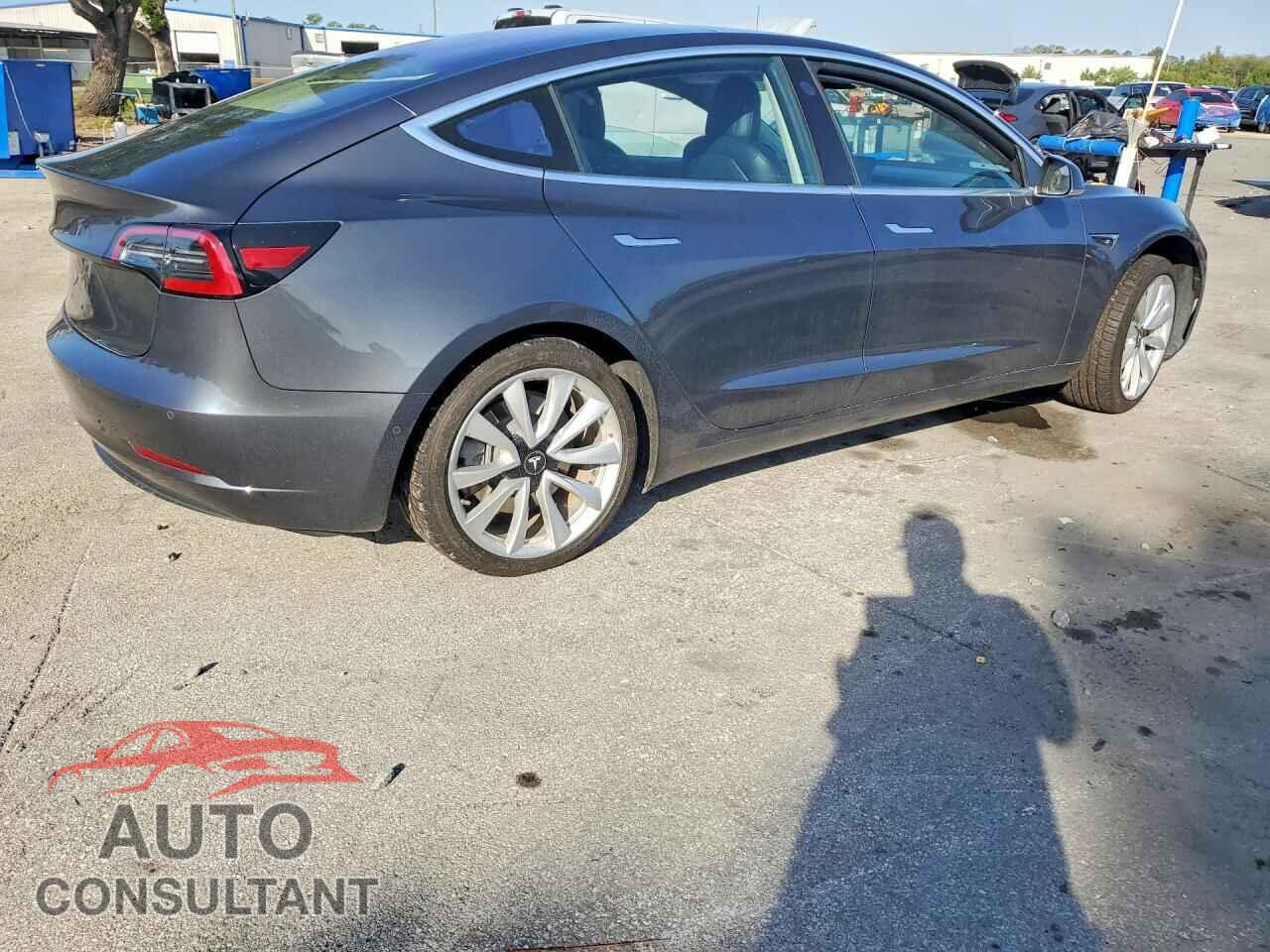 TESLA MODEL 3 2018 - 5YJ3E1EA7JF007813