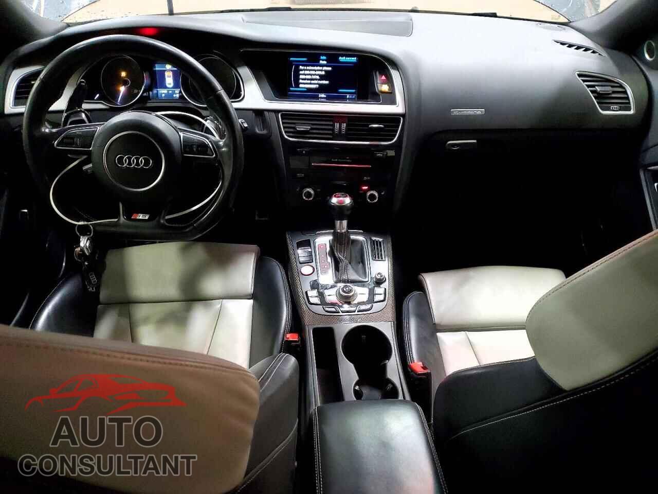 AUDI S5/RS5 2015 - WAUCGAFR2FA046045