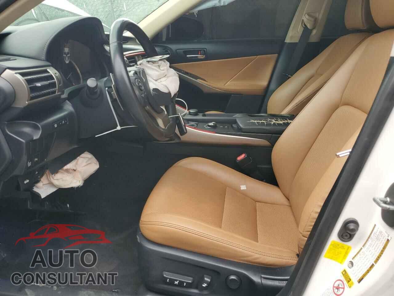 LEXUS IS 2016 - JTHBA1D2XG5029931