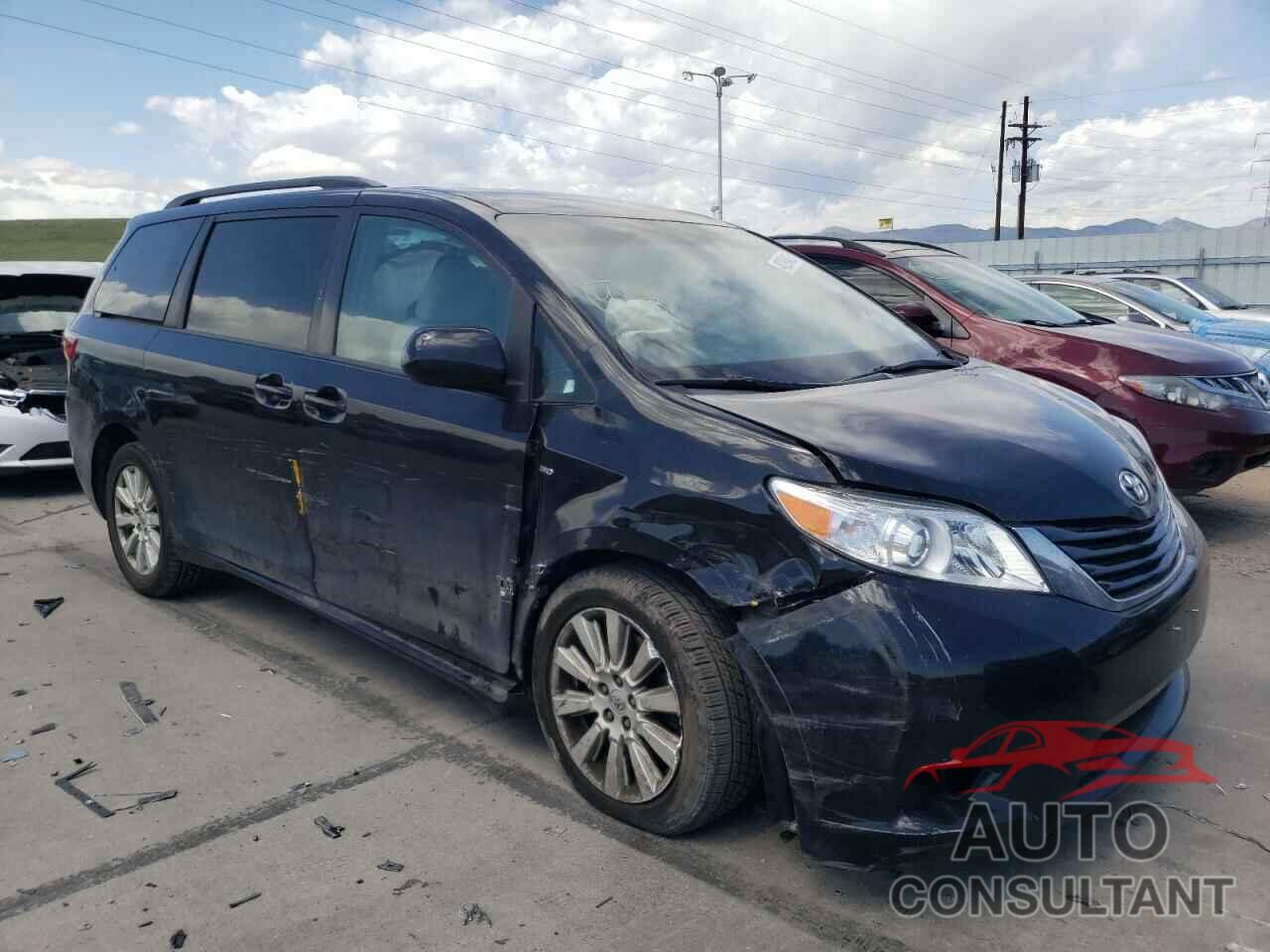 TOYOTA SIENNA 2017 - 5TDJZ3DC0HS151283