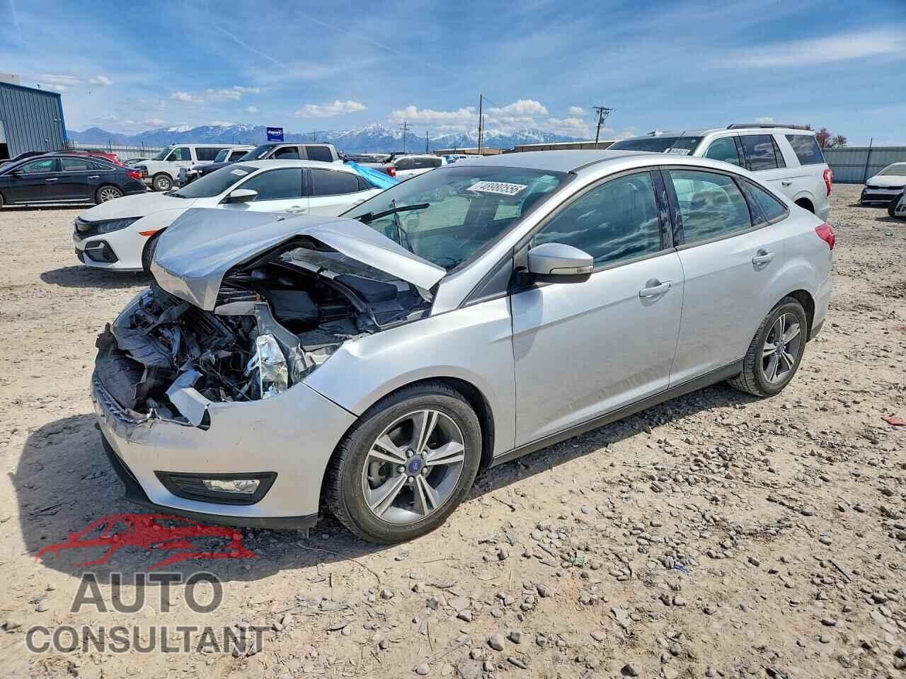 FORD FOCUS 2016 - 1FADP3FE1GL405302