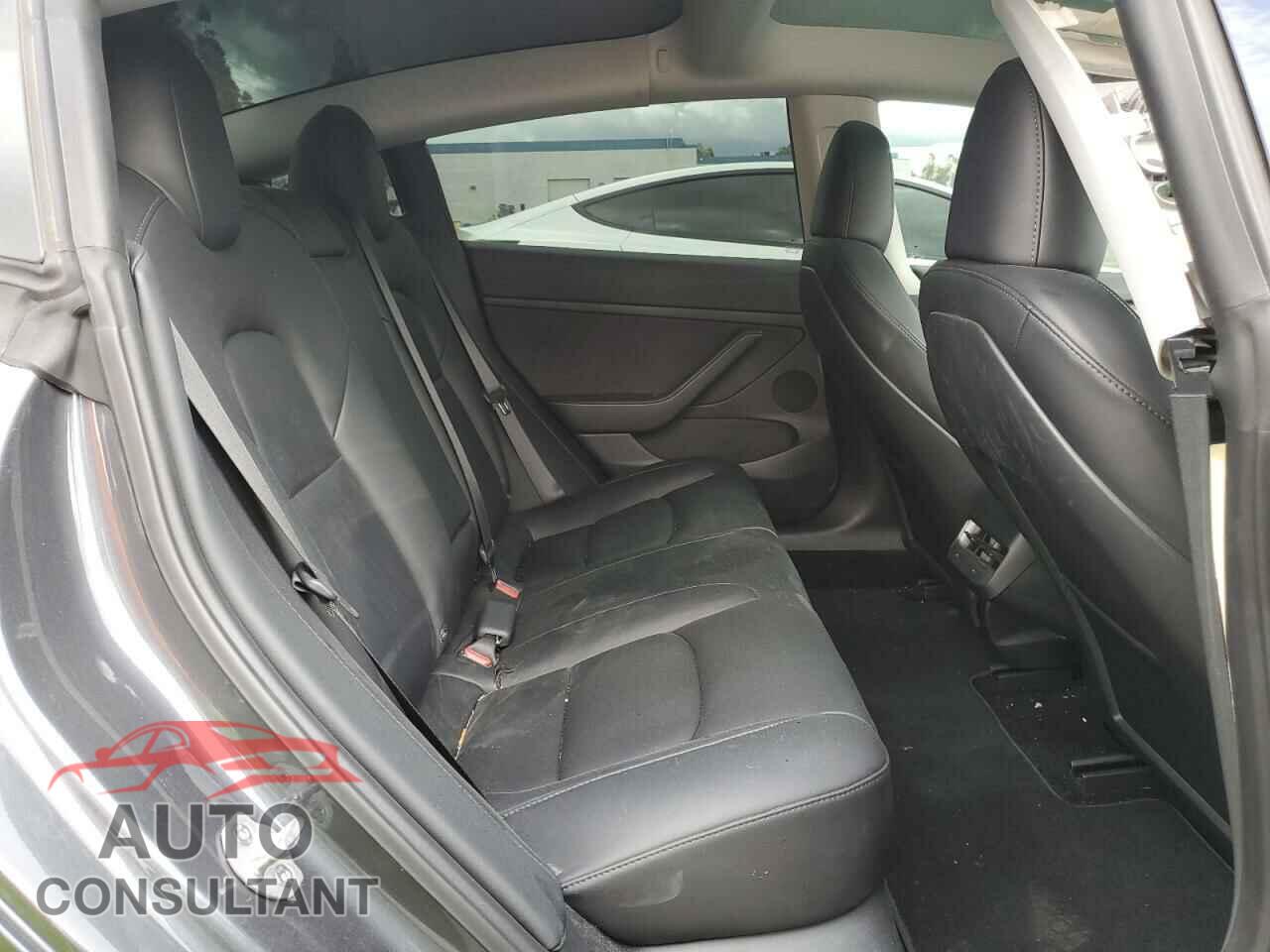 TESLA MODEL 3 2023 - 5YJ3E1EC9PF633549