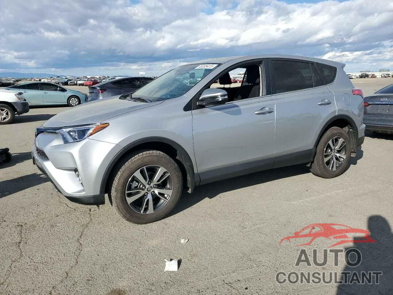 TOYOTA RAV4 2018 - 2T3WFREV3JW418406