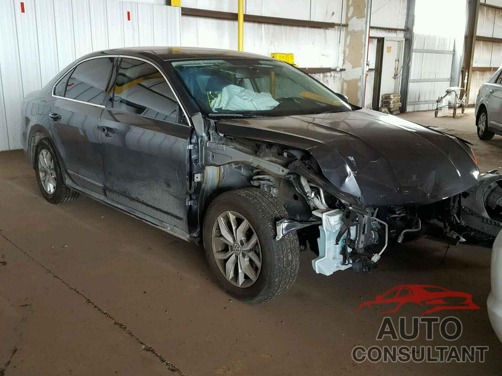 VOLKSWAGEN PASSAT 2017 - 1VWAT7A34HC084571