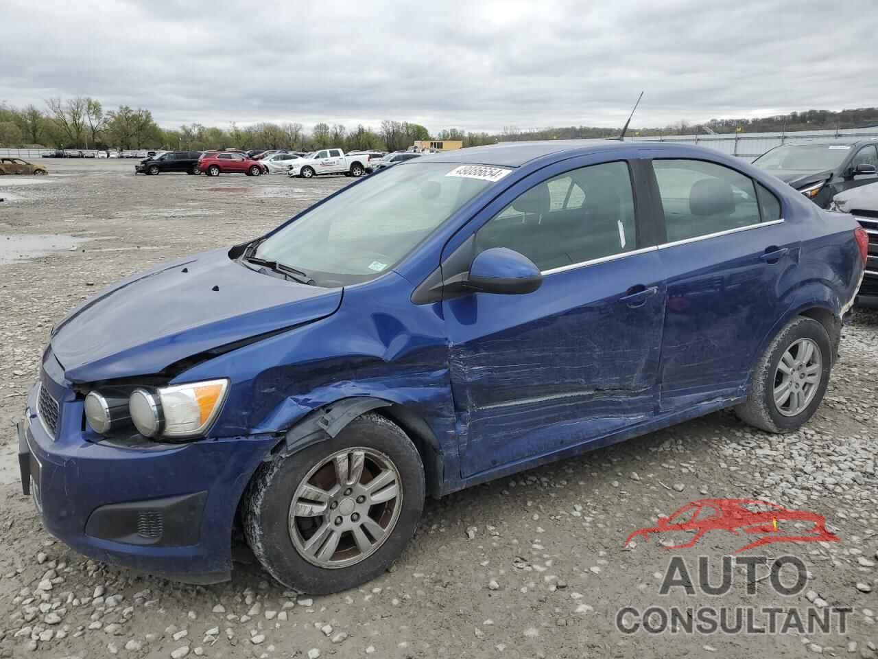 CHEVROLET SONIC 2013 - 1G1JC5SH0D4253824