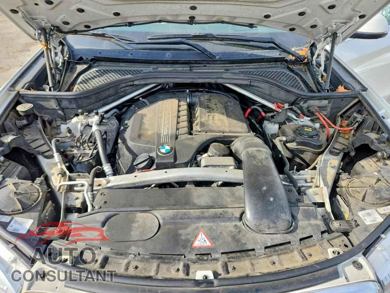 BMW X5 2014 - 5UXKR0C57E0H23133