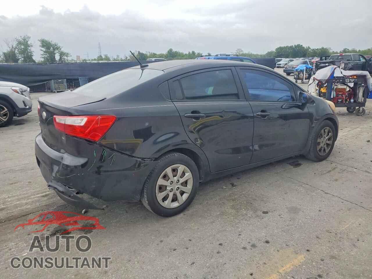 KIA RIO 2013 - KNADM4A3XD6284548
