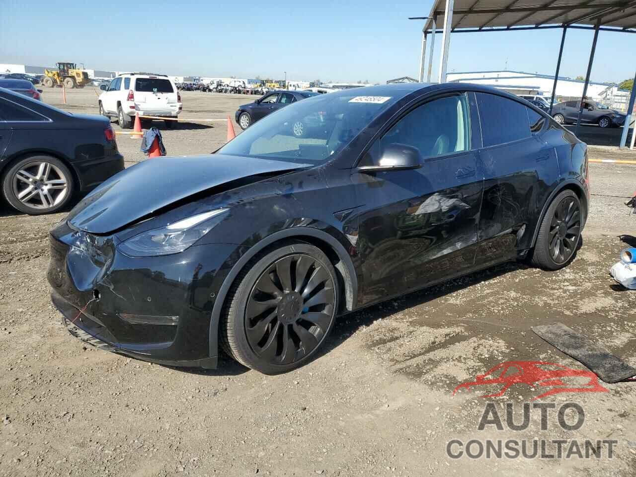 TESLA MODEL Y 2021 - 5YJYGDEF6MF137101