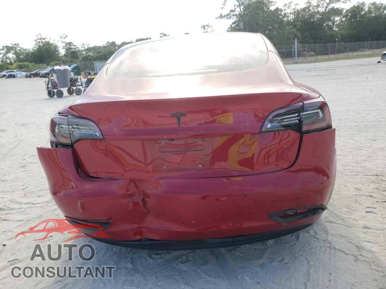 TESLA MODEL 3 2018 - 5YJ3E1EA1JF039902