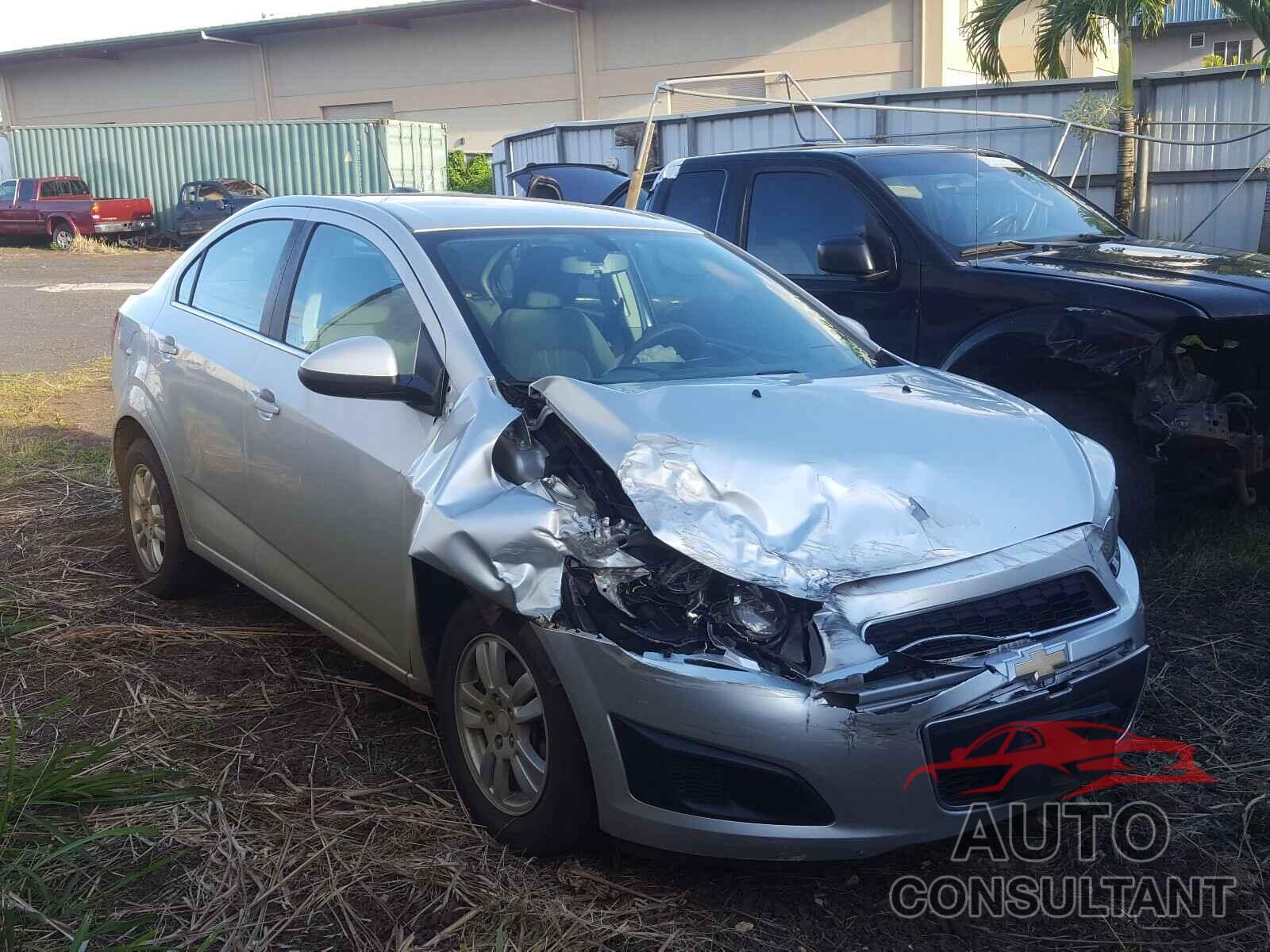 CHEVROLET SONIC 2016 - 1G1JC5SH3G4179089