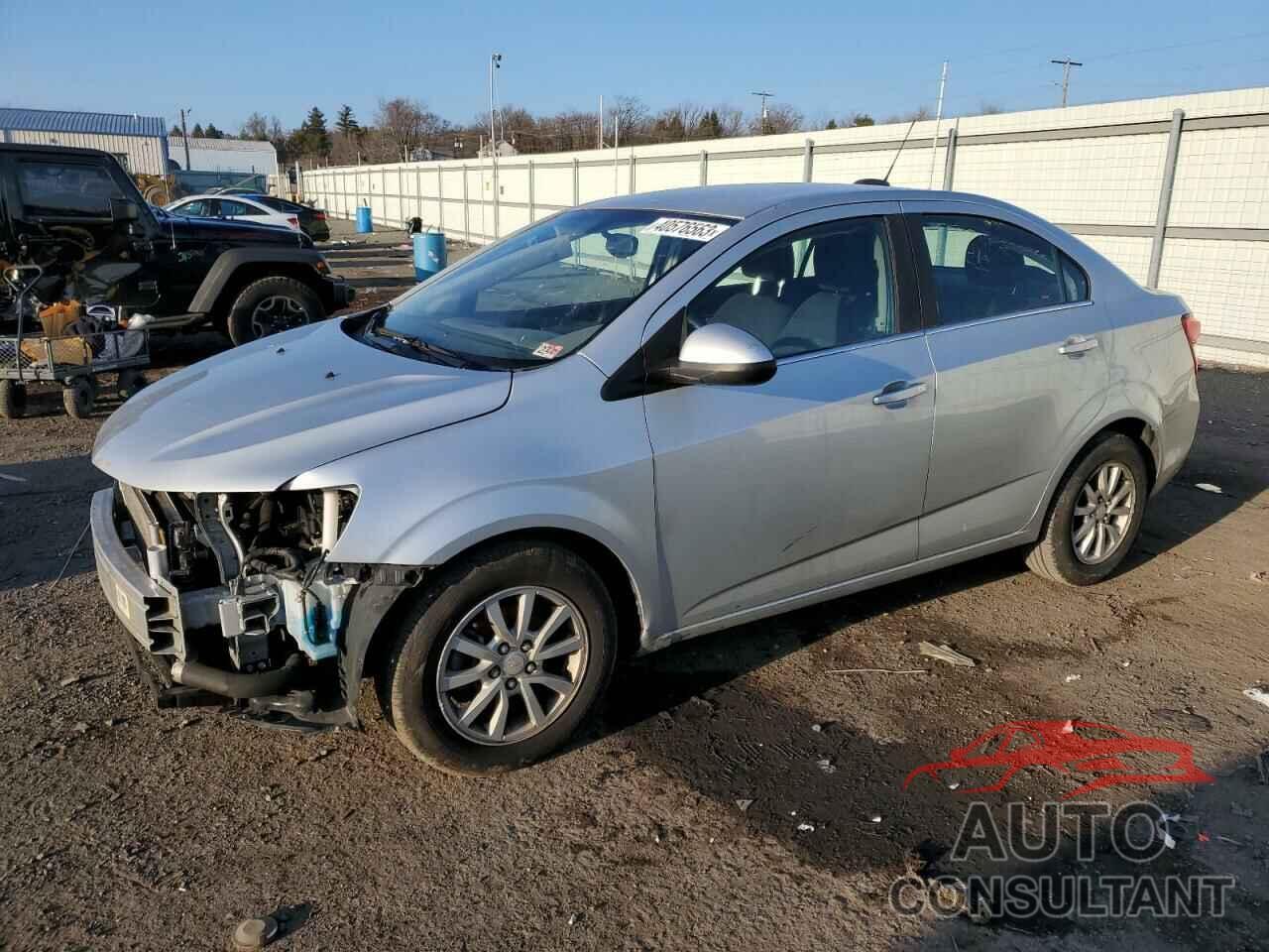 CHEVROLET SONIC 2019 - 1G1JD5SB2K4118236