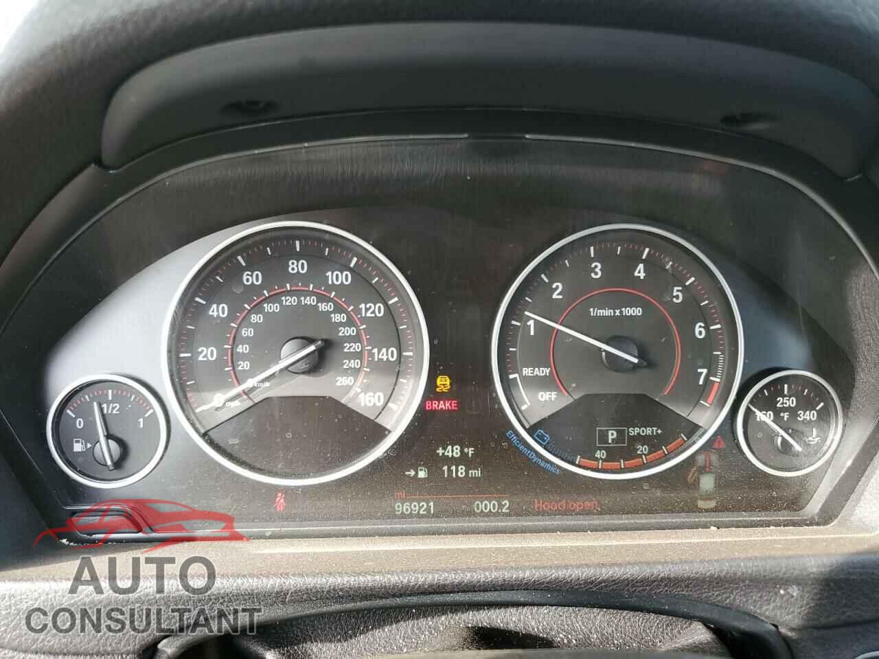 BMW 3 SERIES 2016 - WBA8E3G59GNU01354