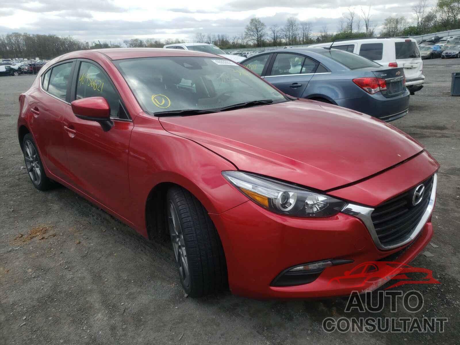 MAZDA 3 2018 - 3MZBN1L34JM177815