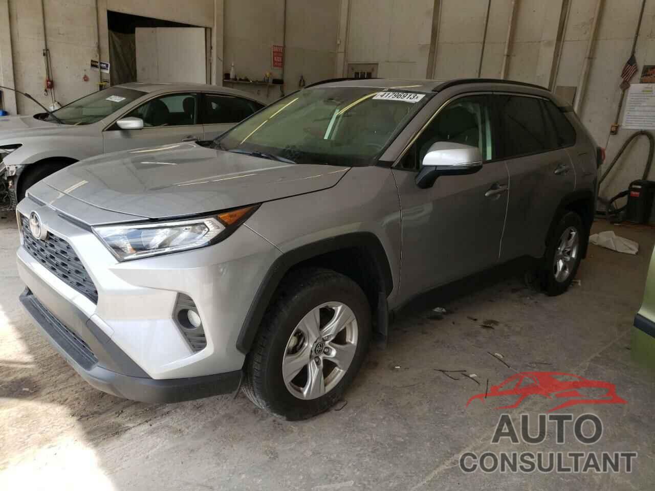 TOYOTA RAV4 2020 - JTMP1RFV8LD048409