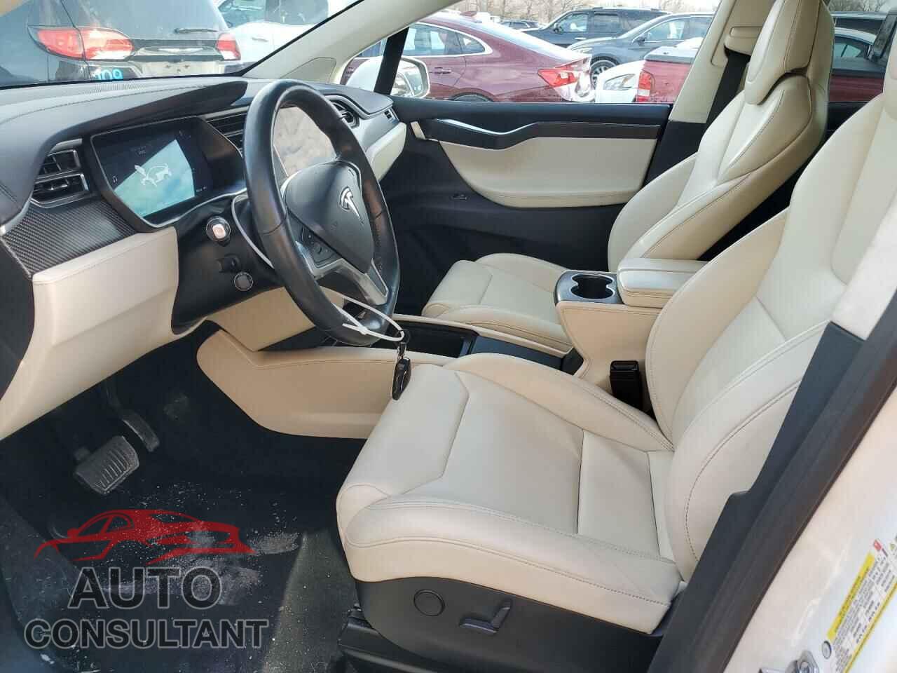 TESLA MODEL X 2017 - 5YJXCAE20HF068009